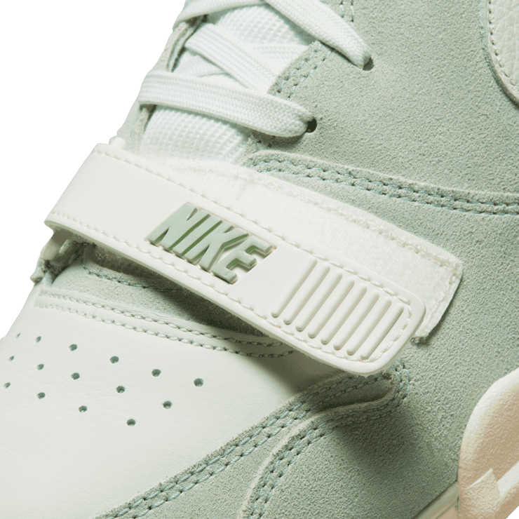Nike Air Trainer 1 Enamel Green Angle 6
