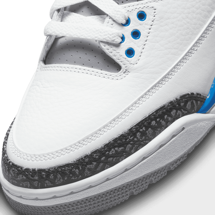 Air Jordan 3 Retro Racer Blue Angle 4