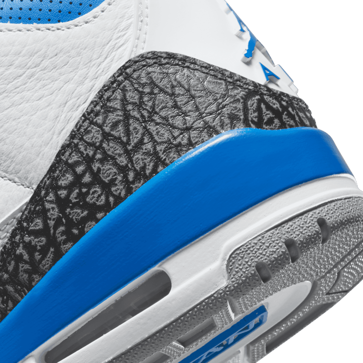 Air Jordan 3 Retro Racer Blue Angle 5