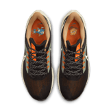 Nike Air Zoom Pegasus 39 Black Green Safety Orange Angle 1
