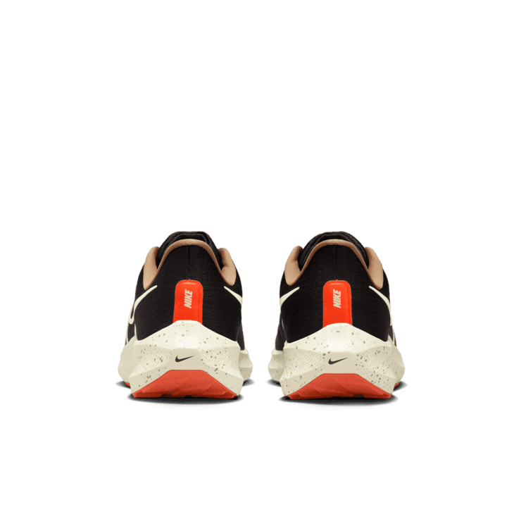 Nike Air Zoom Pegasus 39 Black Green Safety Orange Angle 3