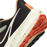Nike Air Zoom Pegasus 39 Black Green Safety Orange Angle 5