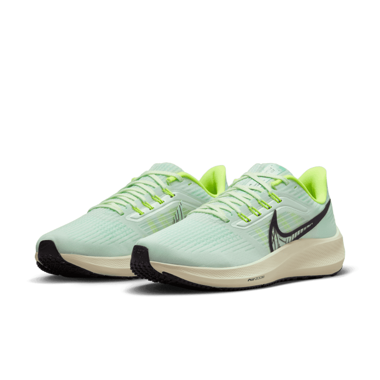 Nike Air Zoom Pegasus 39 Barely Green Volt (W) Angle 2