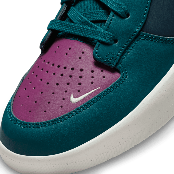 Nike SB Force 58 Premium Midnight Turquoise Viotech Angle 4