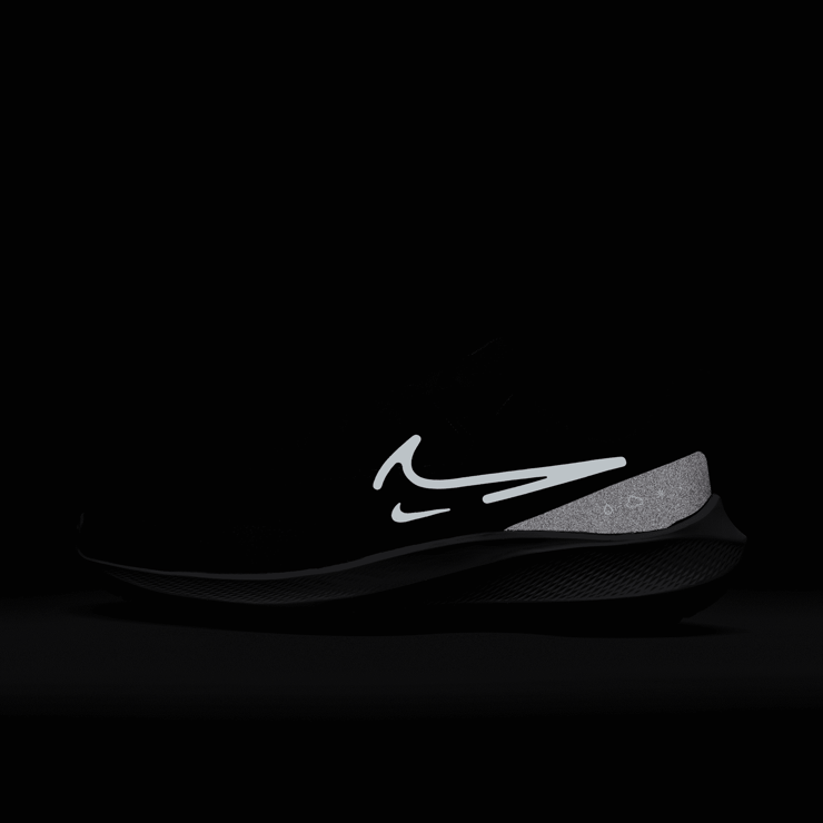 Nike Air Zoom Pegasus 39 Shield Black Dark Smoke Grey Volt Angle 3