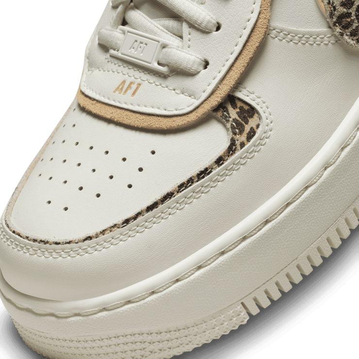 Nike Air Force 1 Low Shadow Leopard (W) Angle 5