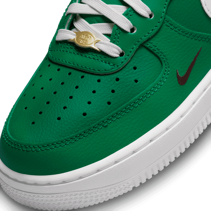 Nike Air Force 1 High 40th Anniversary Malachite (W) Angle 4