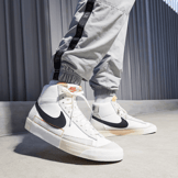 Nike Blazer Mid 77 Pro Club White Black Light Bone Summit White Angle 0