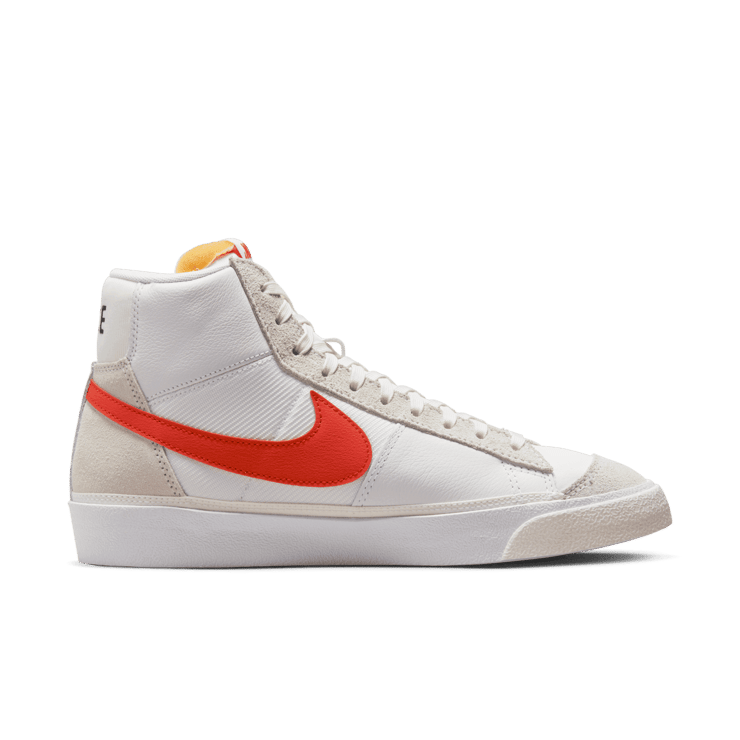 Nike Blazer Mid 77 Remastered Pro Club Habanero Red Angle 1