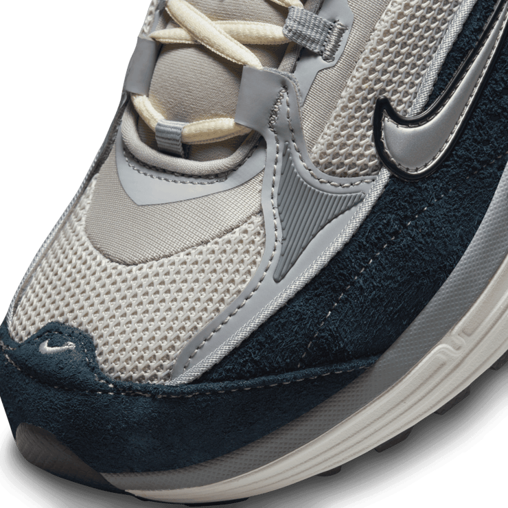 Nike Air Max Bliss Light Iron Cool Grey (W) Angle 5