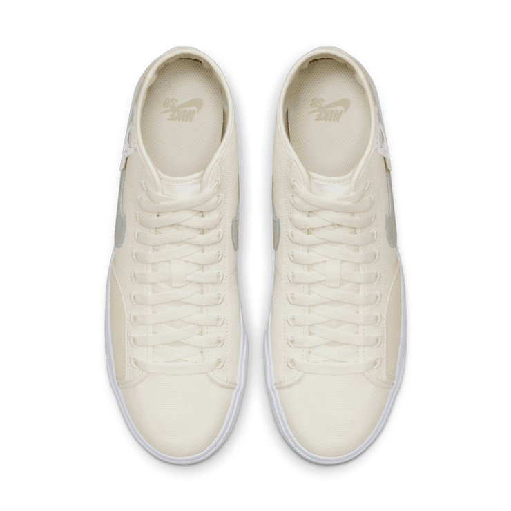 Nike SB Blazer Court MID Premium SOU Summit White Angle 1