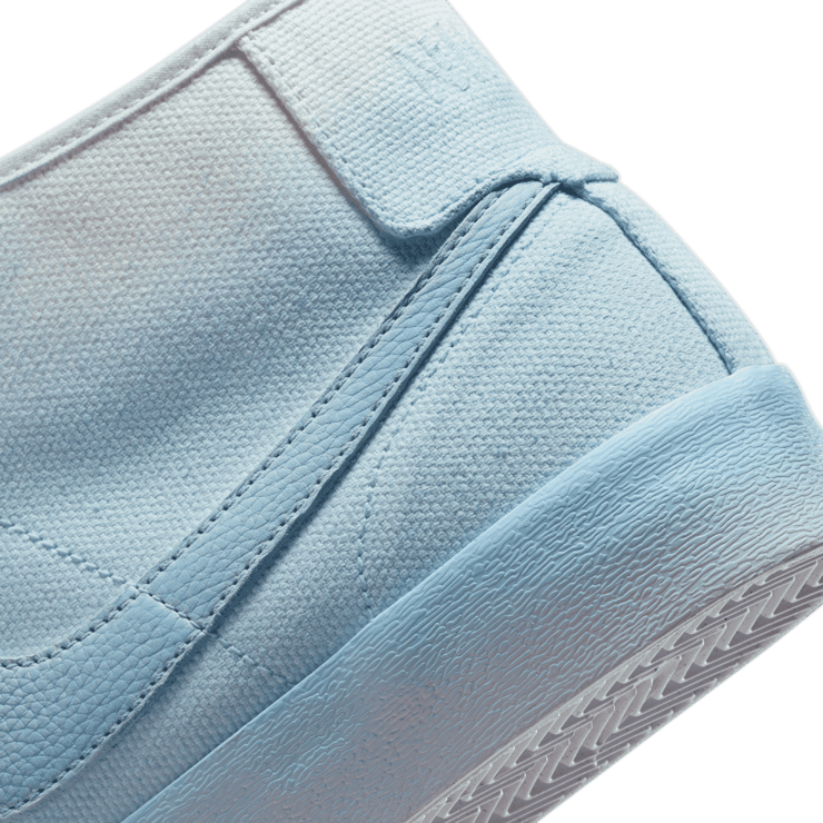 Nike SB Blazer Court Mid PRM Celestine Blue Angle 5