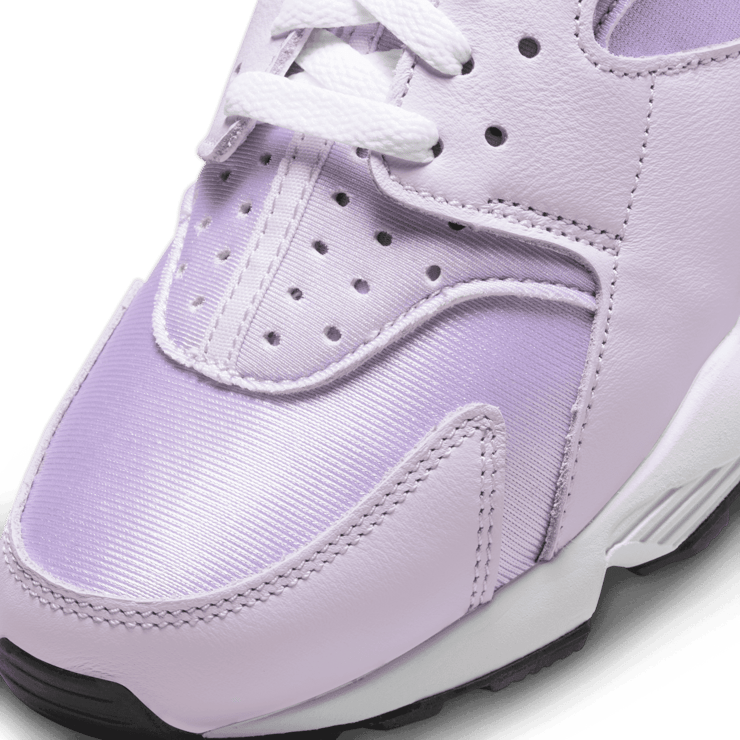 Nike Air Huarache Lilac Purple Angle 4