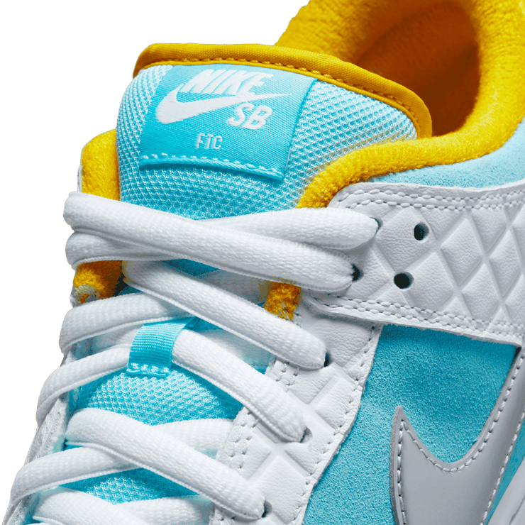 Nike SB Dunk Low FTC Lagoon Pulse Angle 6