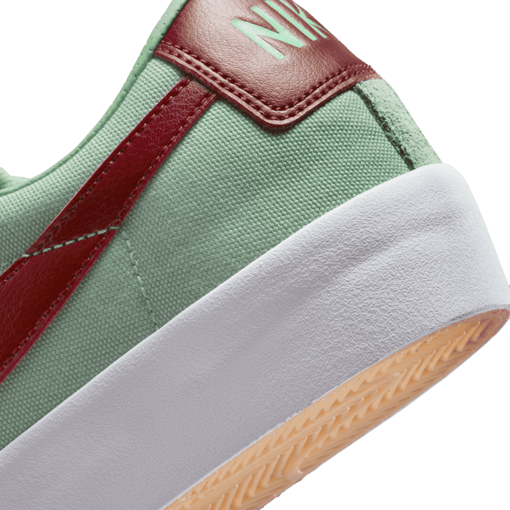 Nike SB Zoom Blazer Low Pro GT Skate Shoes Angle 5