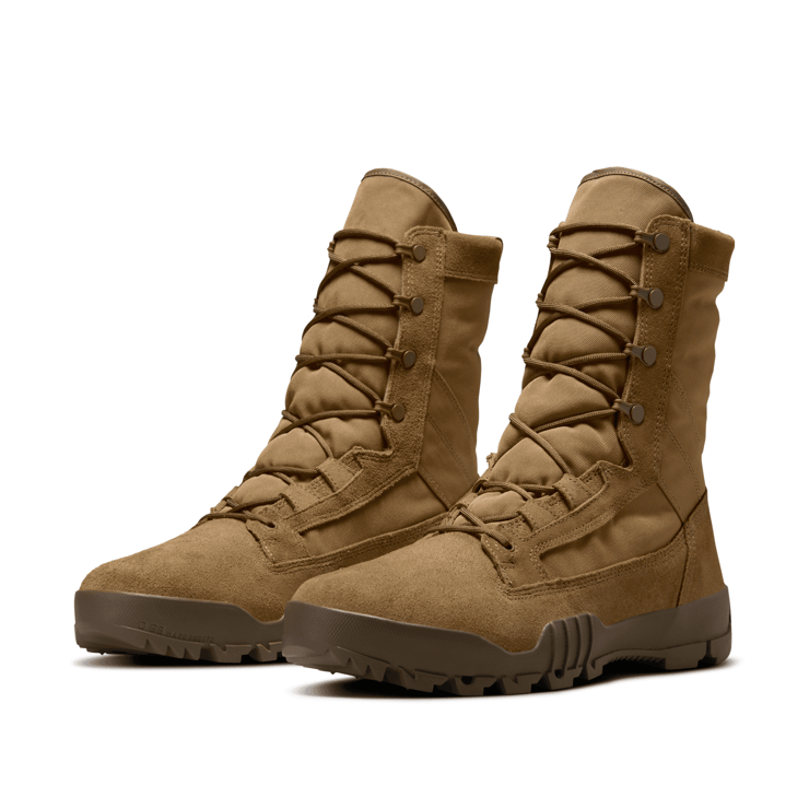 Nike SFB Jungle 8" Leather Tactical Boots Angle 3