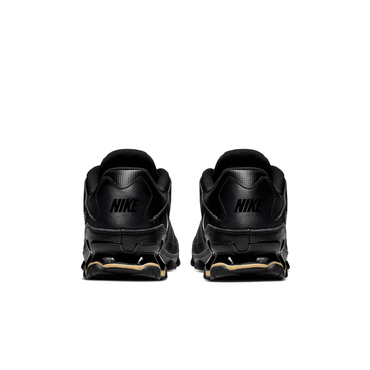 Nike Reax 8 TR Black Angle 4