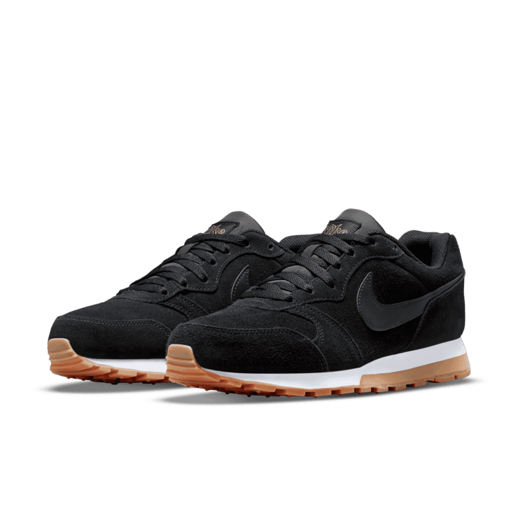 Nike MD Runner 2 SE Shoes Angle 2