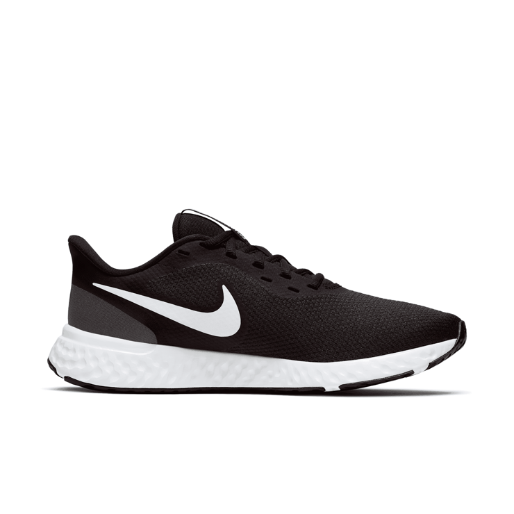 Nike Revolution 5 Road Running Shoes Angle 1