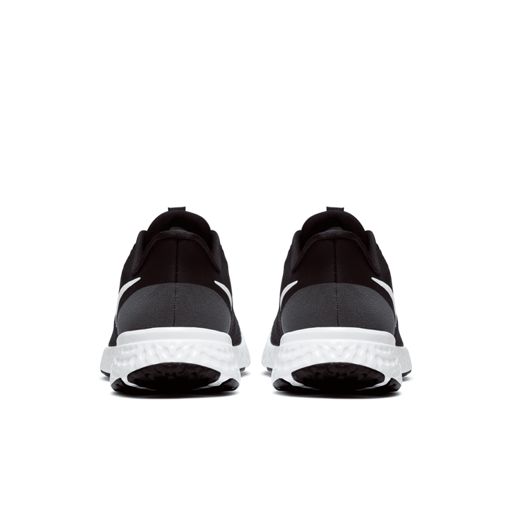 Nike Revolution 5 Road Running Shoes Angle 4