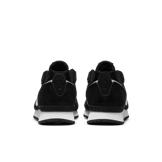 Nike Venture Runner Shoes Angle 3