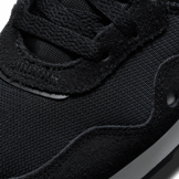 Nike Venture Runner Shoes Angle 4