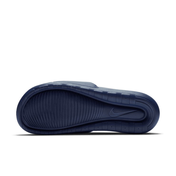 Nike Victori One Slides Angle 1