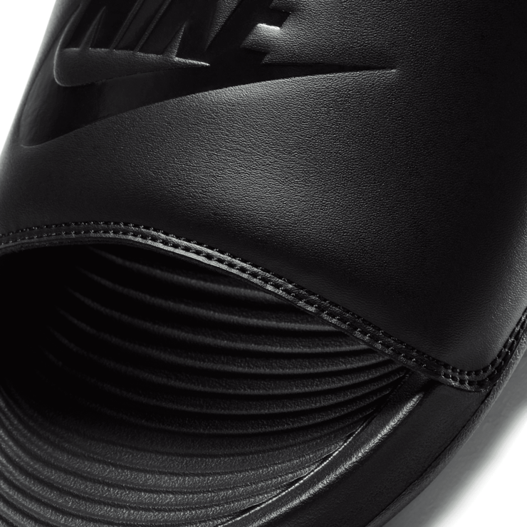 Nike Victori One Slides Angle 4