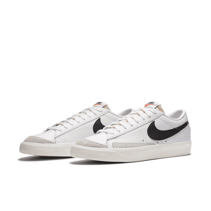 Nike Blazer Low '77 Vintage Shoes Angle 4