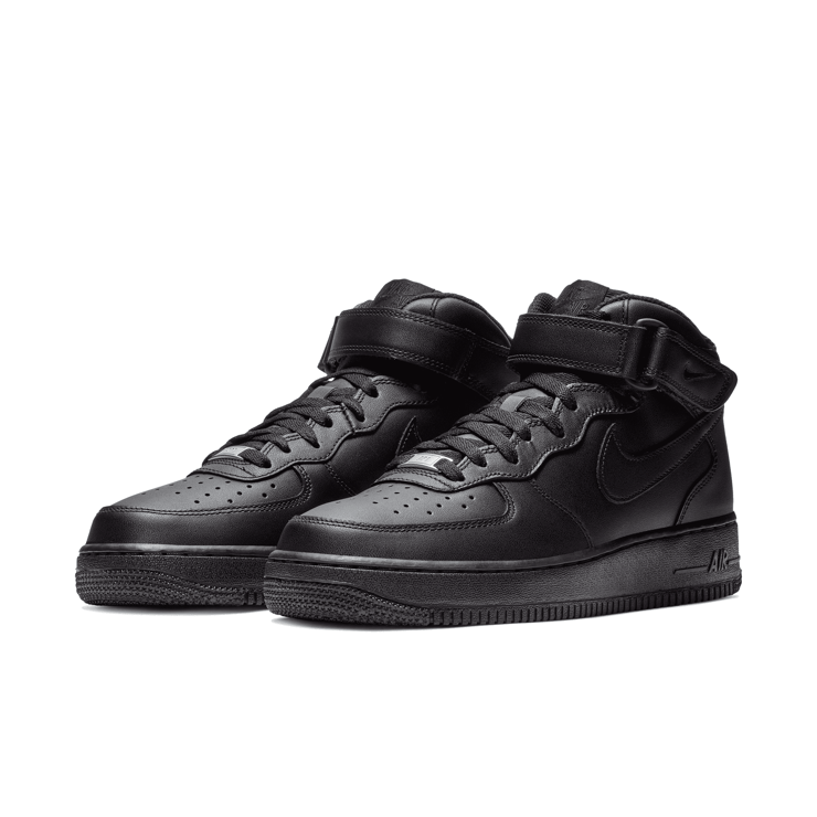 Nike Air Force 1 Mid '07 Shoes Angle 2