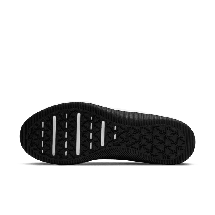 Nike MC Trainer Grey Angle 0