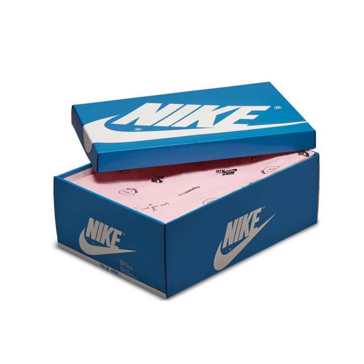 Jordan 1 High fragment design x Travis Scott Angle 11