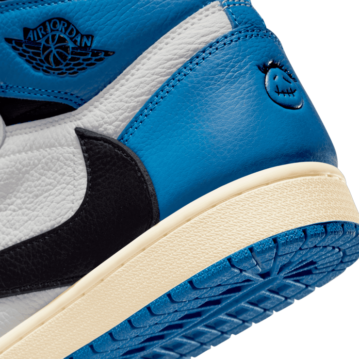 Jordan 1 High fragment design x Travis Scott Angle 5