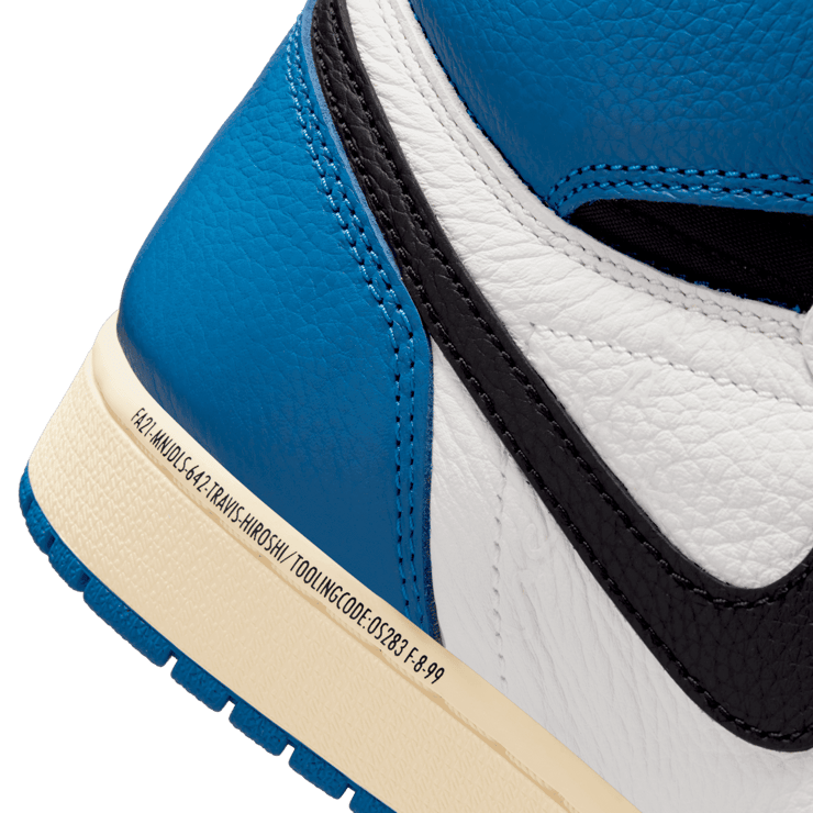Jordan 1 High fragment design x Travis Scott Angle 8