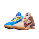 Nike Lebron 18 Low Wile E. vs Roadrunner Space Jam Angle 2