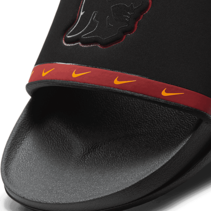 Nike Offcourt (USC) Slides Angle 2