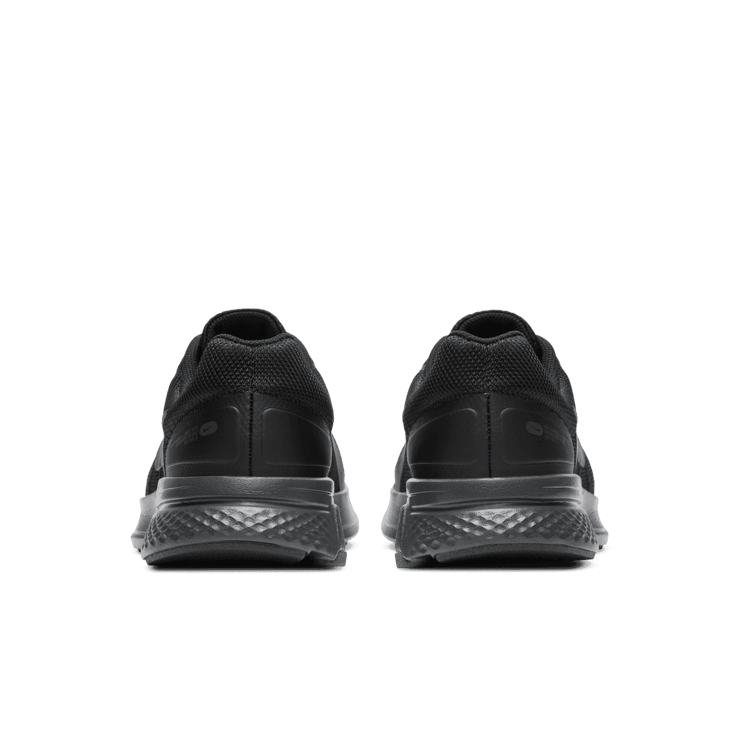 Nike Run Swift 2 Road Running Shoes (Extra Wide) Angle 3