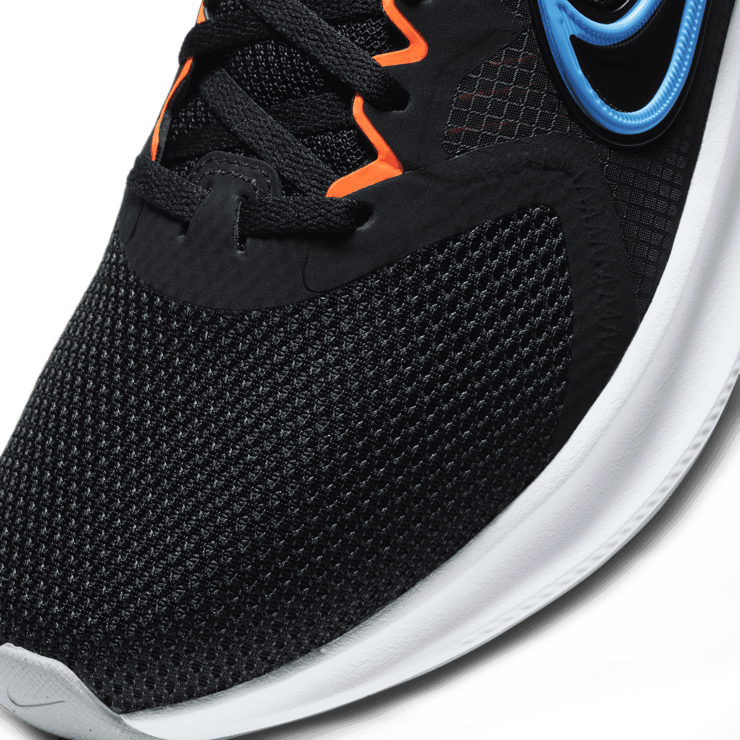 Nike Downshifter 11 Road Running Shoes Angle 4