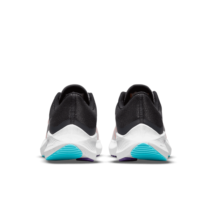 Nike Winflo 8 Road Running Shoes Angle 3