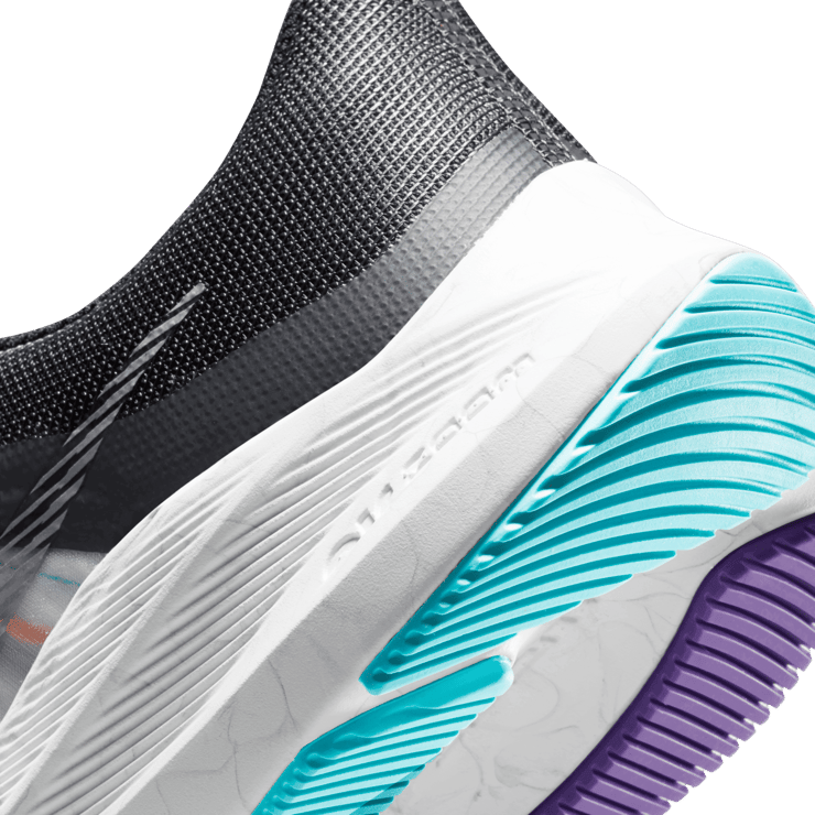 Nike Winflo 8 Road Running Shoes Angle 5