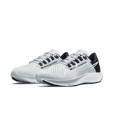 Nike Air Zoom Pegasus 38 (NFL Las Vegas Raiders) Angle 2
