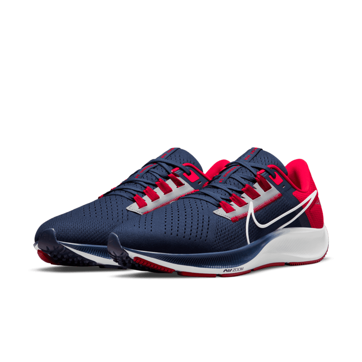 Nike Air Zoom Pegasus 38 (NFL New England Patriots) Angle 2