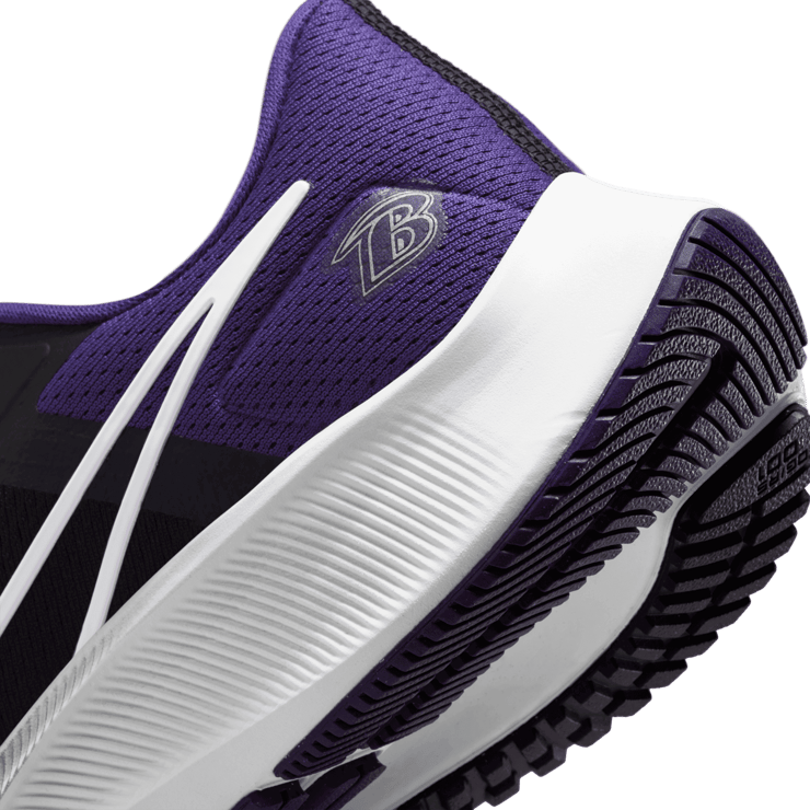 Nike Air Zoom Pegasus 38 (NFL Baltimore Ravens) Running Shoes Angle 5