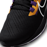 Nike Air Zoom Pegasus 38 (NFL Minnesota Vikings) Angle 4