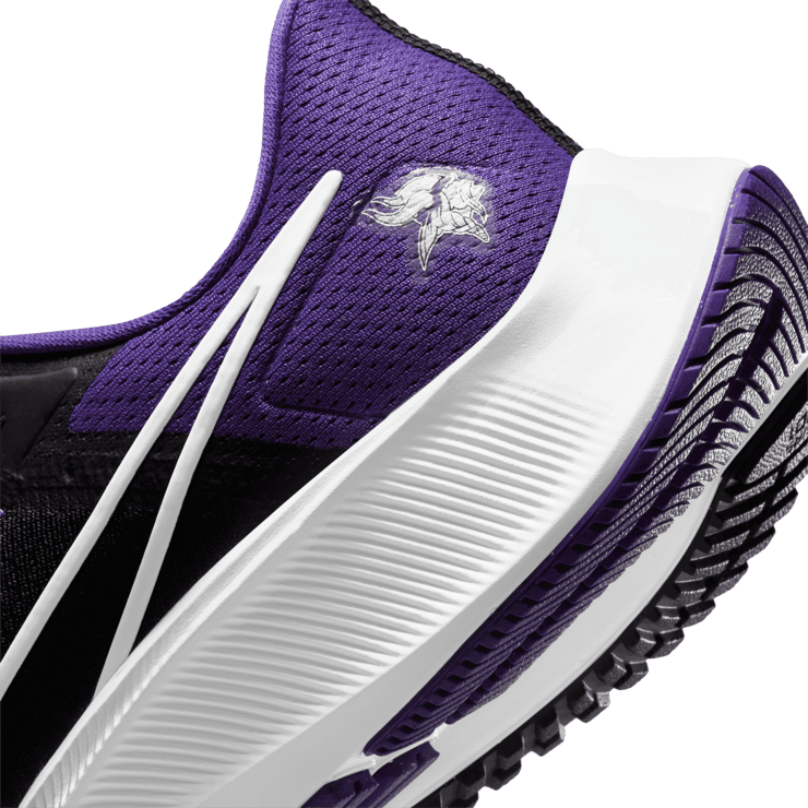Nike Air Zoom Pegasus 38 (NFL Minnesota Vikings) Angle 5