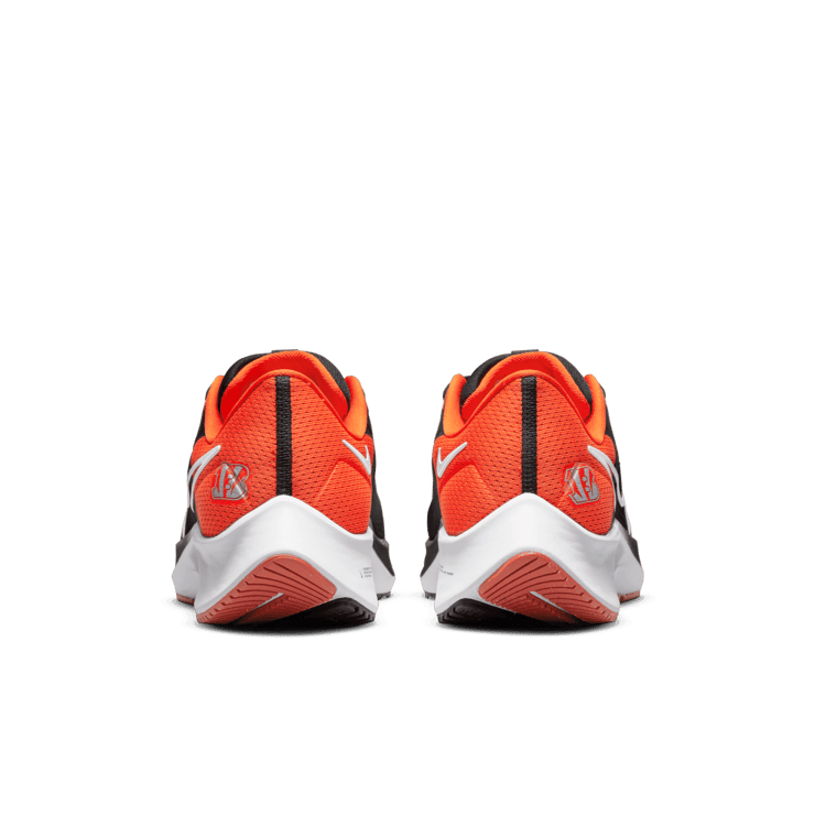 Nike Air Zoom Pegasus 38 (NFL Cincinnati Bengals) Running Shoes Angle 3