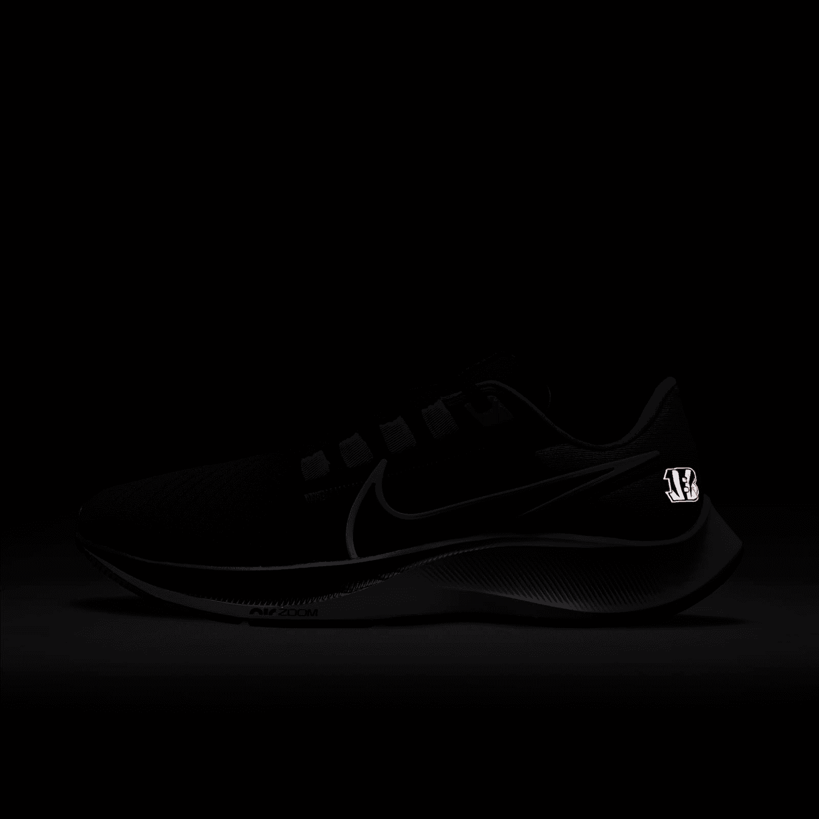 unisex nike black cincinnati bengals zoom pegasus 38 running shoe