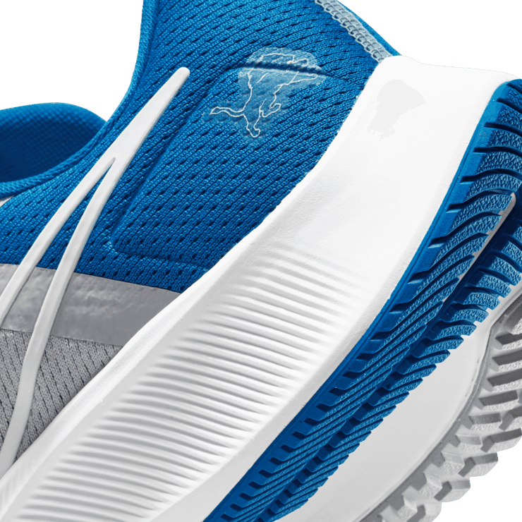 Nike Air Zoom Pegasus 38 (NFL Detroit Lions) Running Shoes Angle 5