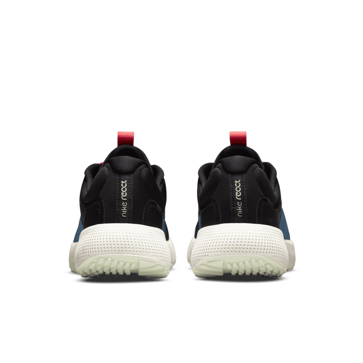 Nike Escape Run Road Running Shoes Angle 3