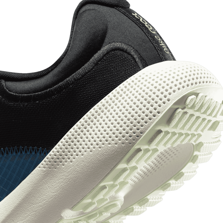 Nike Escape Run Road Running Shoes Angle 5